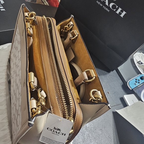 COACH Rogue 25/ & matching wallet - Picture 2 of 15